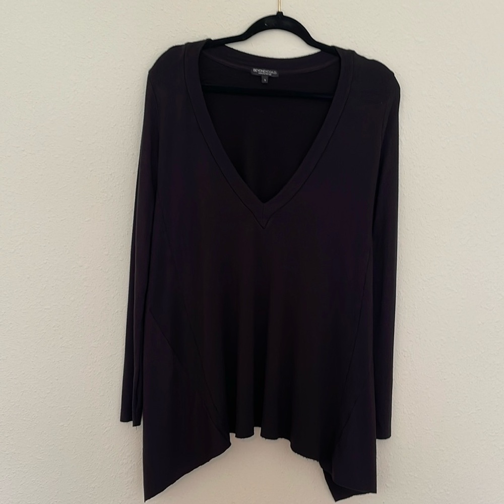Beyond Yoga Black Cropped back Bamboo Fleece Sweatshirt Sz. S